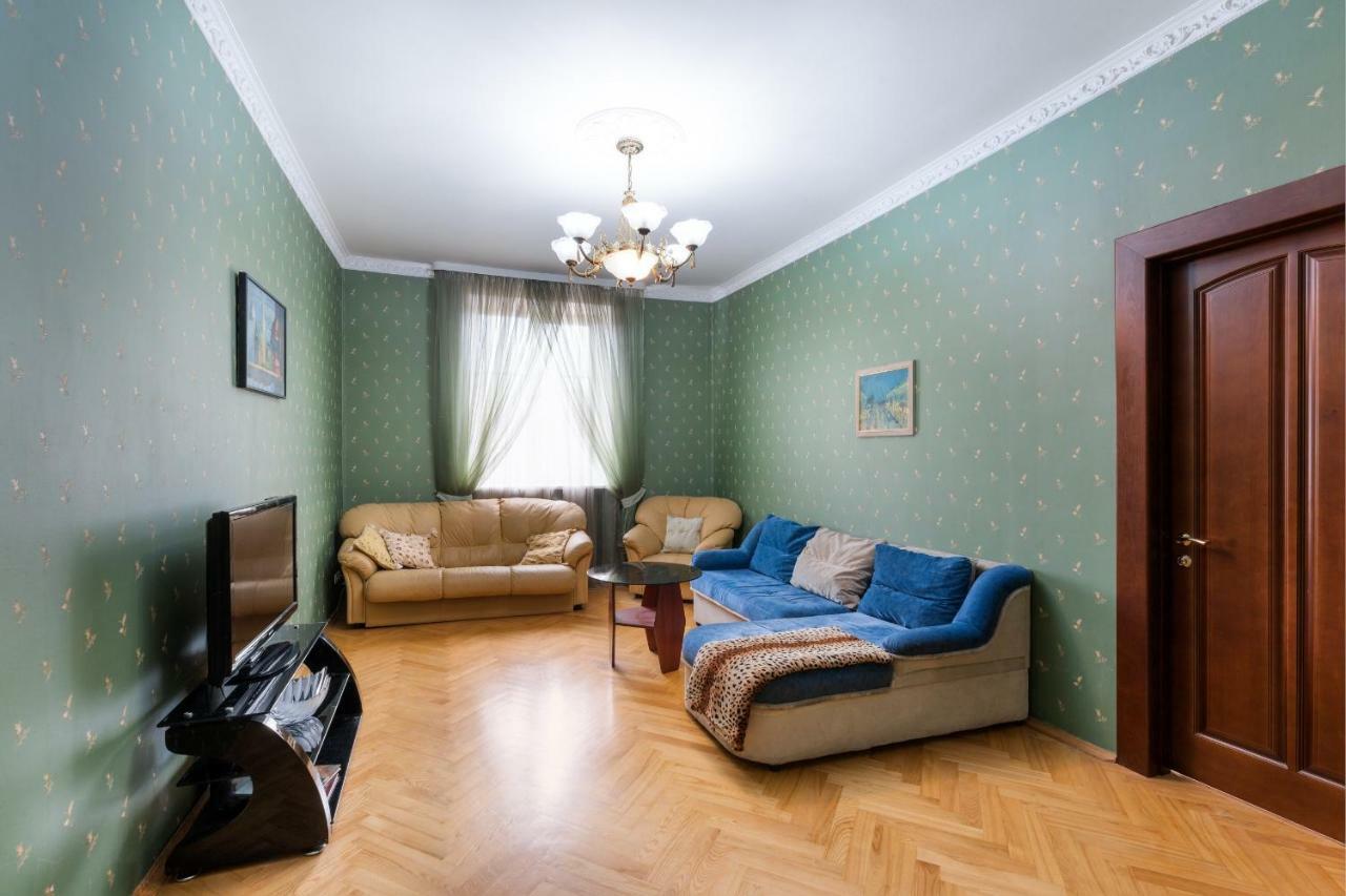 Apartamenty V Centre Minska Dış mekan fotoğraf